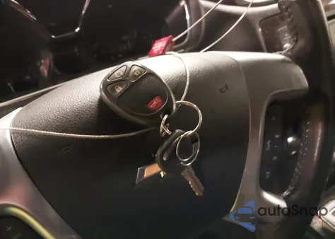 2015 Chevrolet Traverse 1Lt z USA, uszkodzony, nr VIN 1GNKVGKD8FJ115815